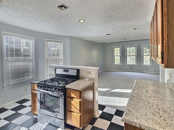 Main appliances included.
