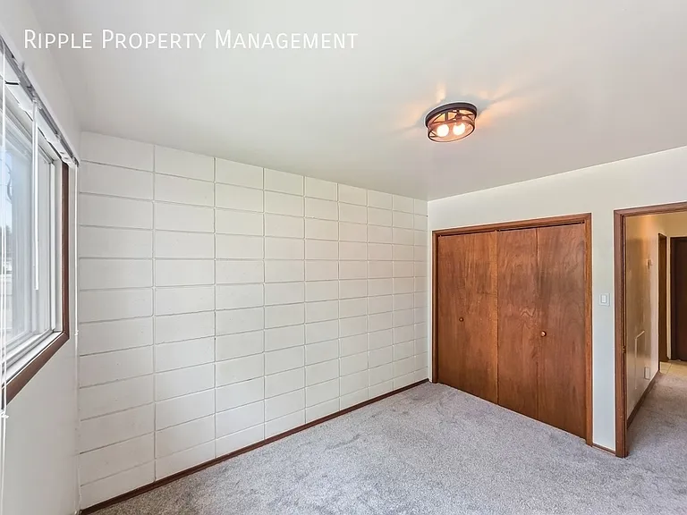 614 56th Ave SW #UPPER — Photo 20