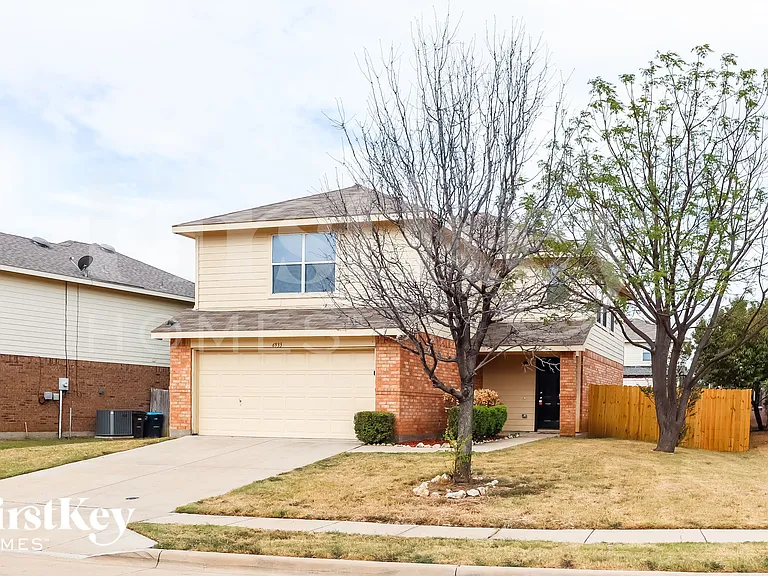 6933 Meadow Way Ln — Photo 2