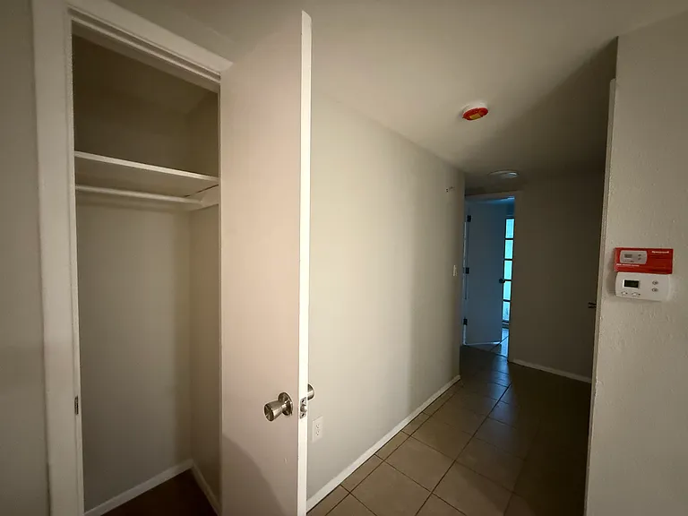 7105 Mayfield Dr — Photo 6