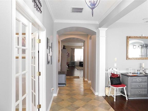 4th image of 2212 Pickford Cir