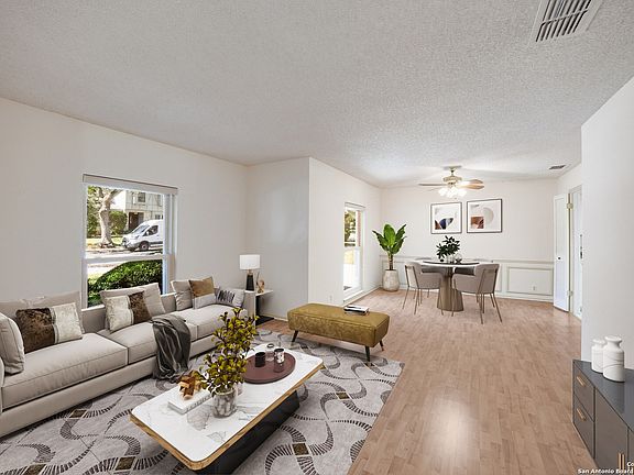 4th image of 19706 Encino Knoll
