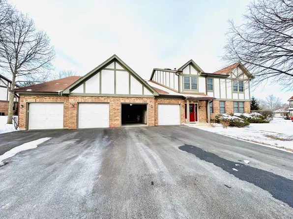 319 Deer Glen Way #2C, Bloomingdale, IL 60108