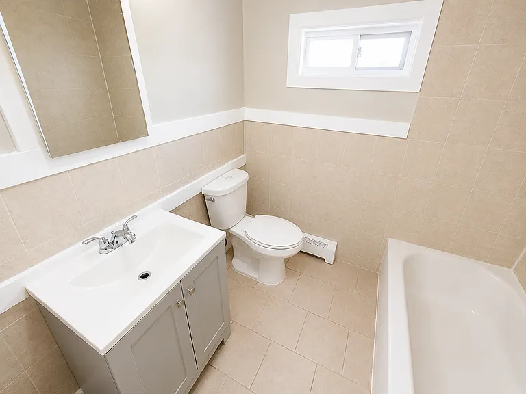 114 Lyons Ave #1 — Photo 5