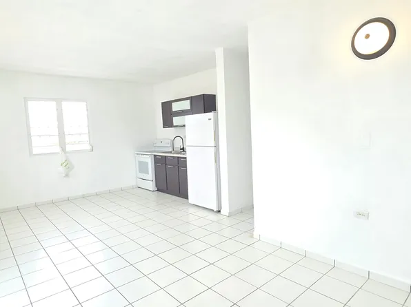 I195 Calle Buenos Acres #2, Bayamon, PR 00959