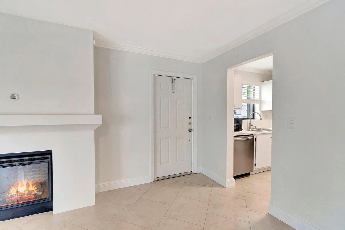 Building Photo - 2395 Jaeger Dr #3D