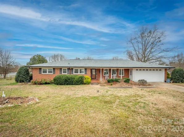 1100 Old Stonecutter Rd, Rutherfordton, NC 28139