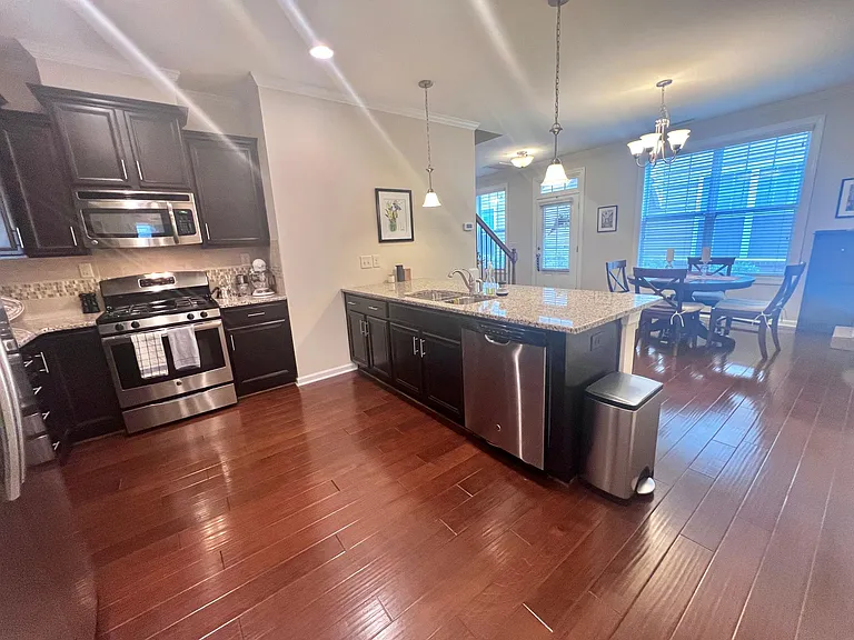 4116 Vallonia Dr — Photo 15