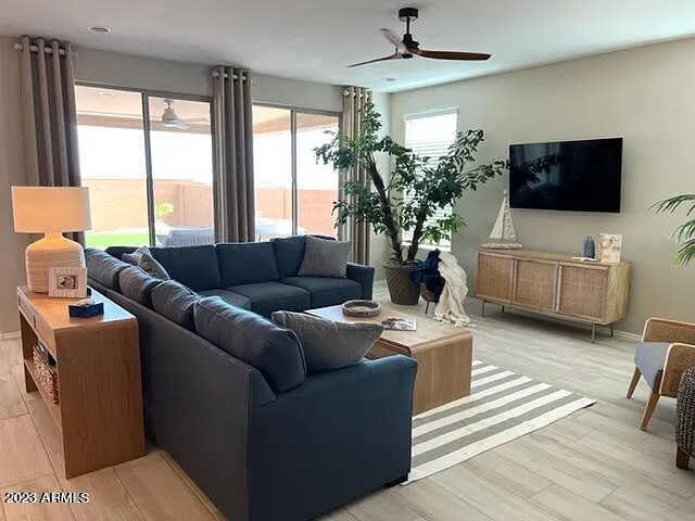 27389 W Wahalla Ln — Photo 19