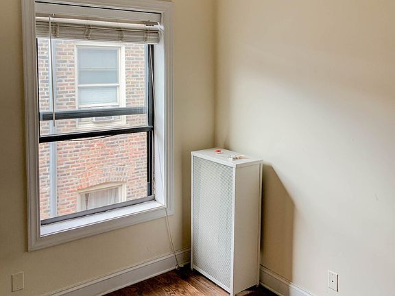 4th image of 516 W Cornelia Ave #3E