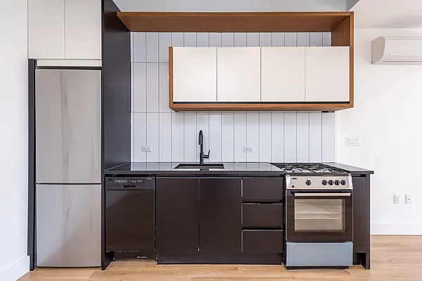 Rented by Nooklyn NYC LLC | media 27