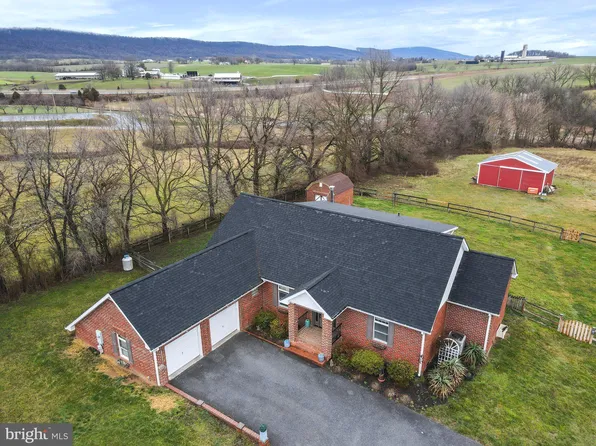 3790 Maplecrest Dr, Knoxville, MD 21758