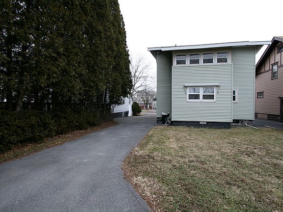 2nd image of 220 Forest Hill Dr