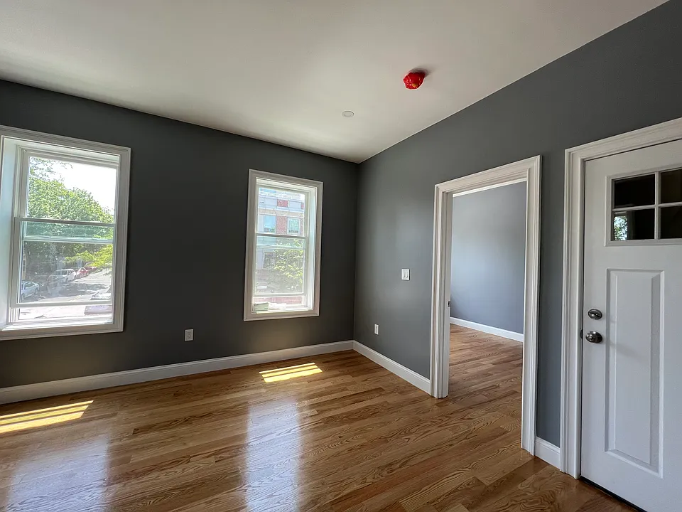 341 Cambridge St #3