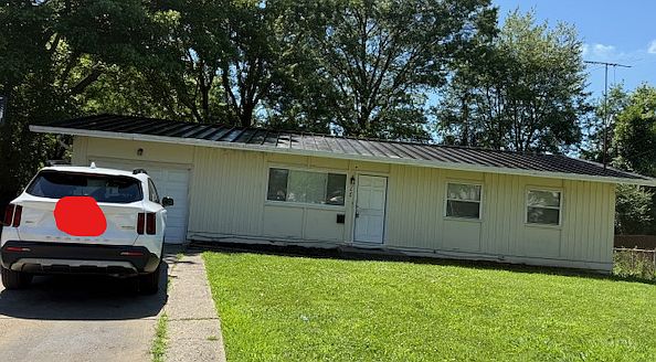 1st image of 2649 Tiverton Ln