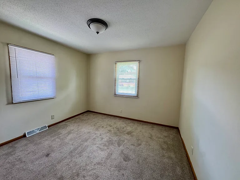 2035 E 20th St #2035 — Photo 6