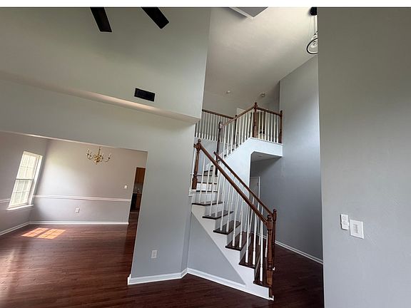 3rd image of 7630 Hancock Farm Ln