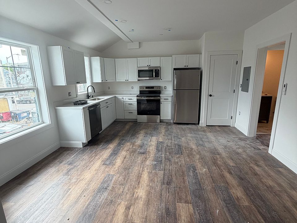 1st image of 103 Cabot St #205