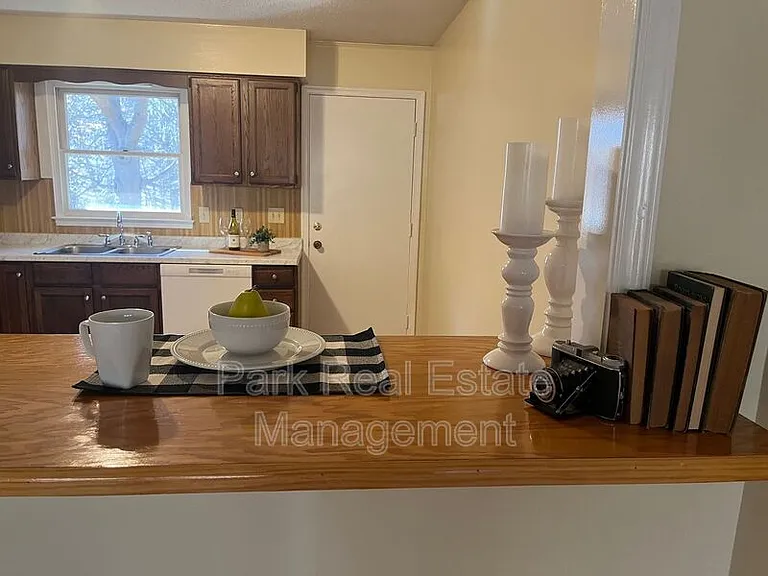 293 Cedar Terrace Rd #B — Photo 7