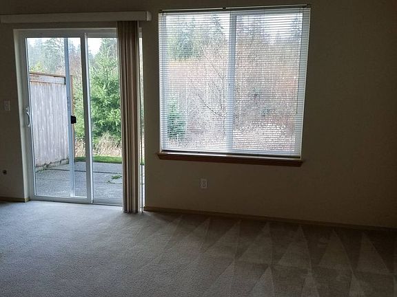 4th image of 11204 71st Avenue Ct E