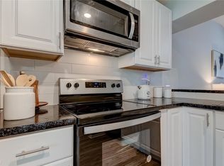 7338R Parkside Villas Dr, Saint Petersburg, FL 33709