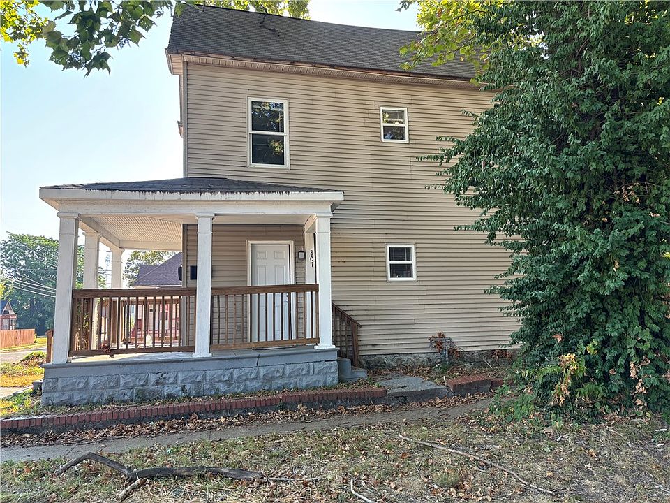 1st image of 801 S Jackson Ave