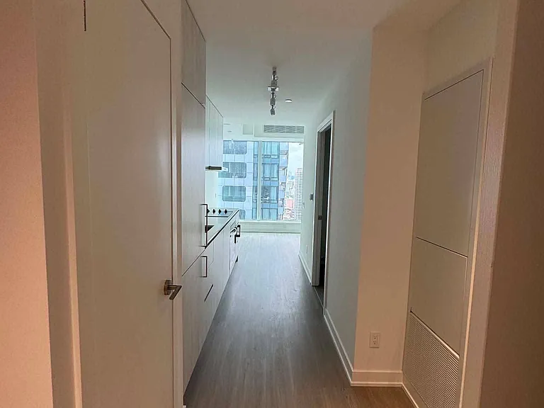 8 Wellesley St W #4608 — Photo 2