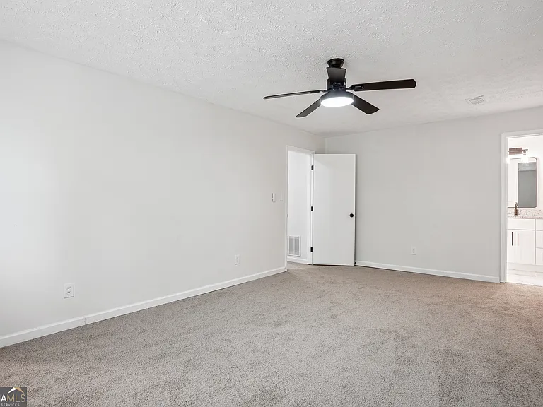 3688 Burnley Ct — Photo 15