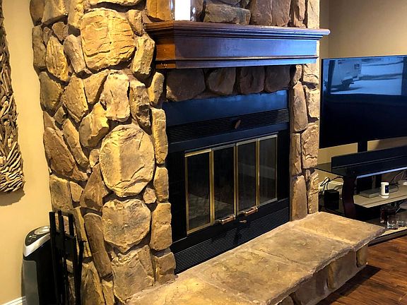 4th image of 1094 Big Valley Dr