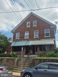 35 W 5th Ave, Coatesville, PA, 19320
