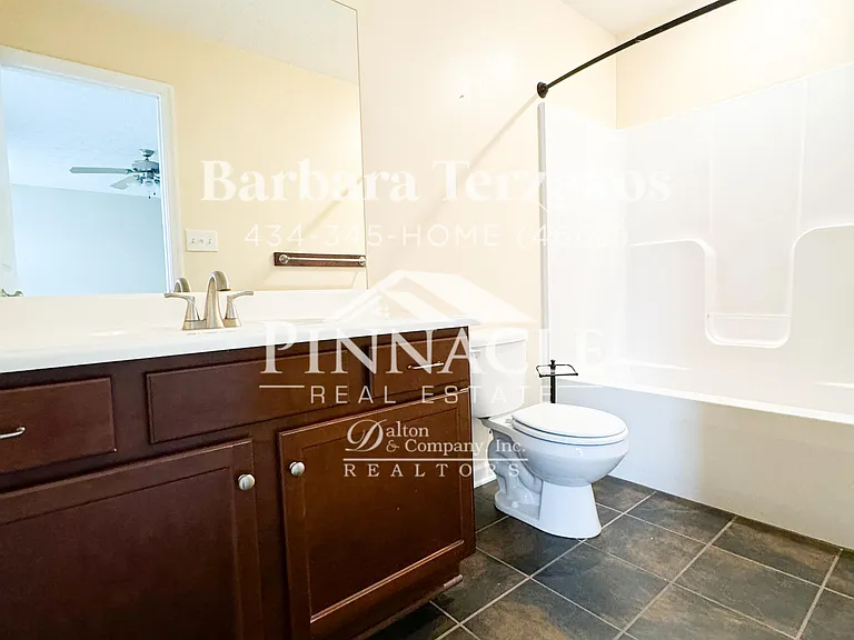 225 Portico St — Photo 13