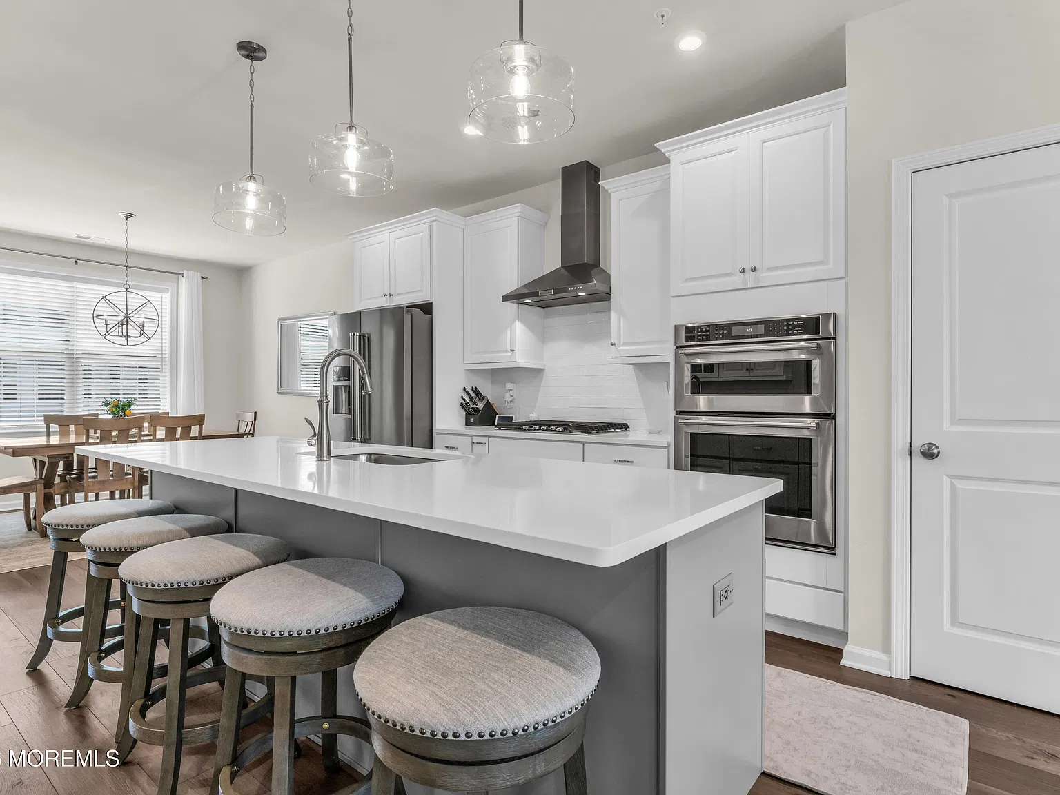 3 bed, 4.5 bath, 2232 sqft, $4,750 — Photo 4