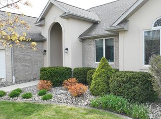 214 Primrose Ln, Flushing, MI 48433