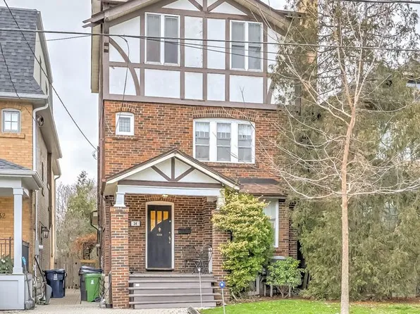 34 Haddon St, Toronto, ON M5M 3M9