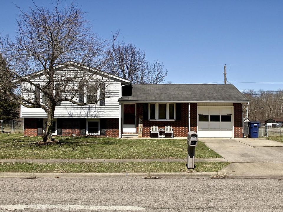 1st image of 252 Green Meadow Dr