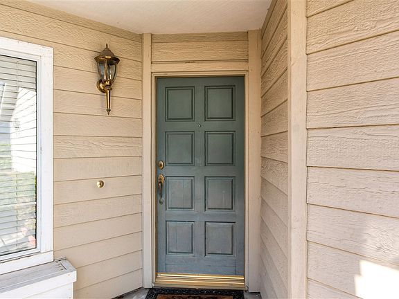 3rd image of 14852 Heather Glen Way