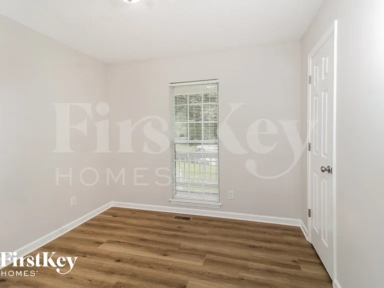 3628 Sharon Ave — Photo 10