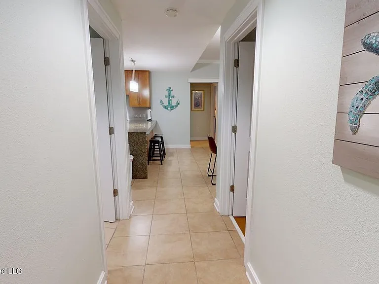 2060 Beach Blvd #901 — Photo 34