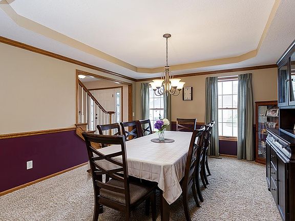 5th image of 2555 Lindenwood Dr