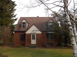 1418 Scenic Rd, Hubertus, WI 53033