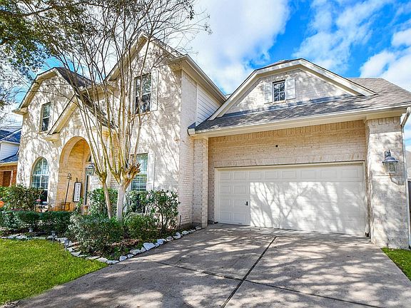 2nd image of 4206 Shady Riv