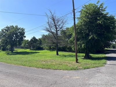 815 S Cherokee St, Locust Grove, OK, 74352