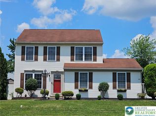 157 Grandview Dr, Easton, PA 18045