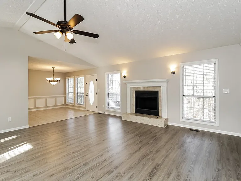 6218 Emerald Springs Dr SE — Photo 4