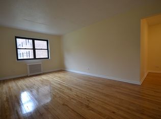 15328 75th Ave APT 3E, Flushing, NY 11367