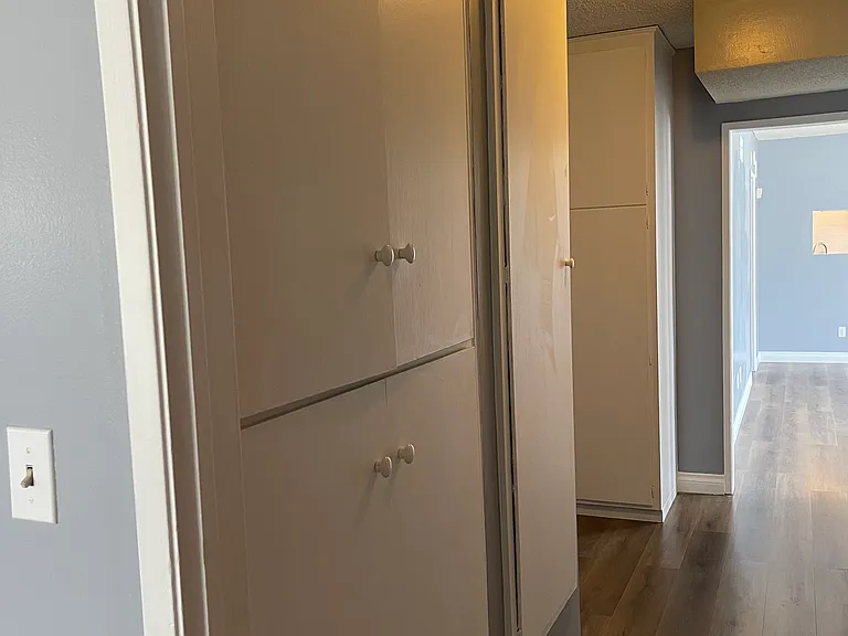 220 E Sierra Madre Blvd — Photo 16