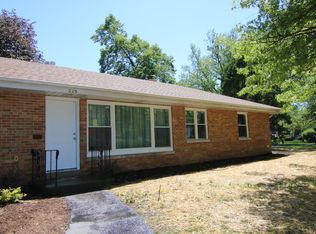 225 W Elm St, Villa Park, IL 60181