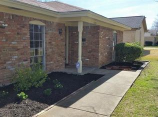 7329 Pebbleford Rd, Fort Worth, TX 76134