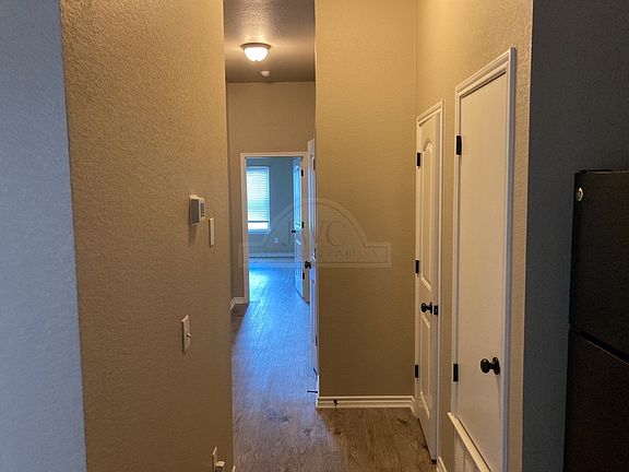3rd image of 4314 Hunters Place Dr