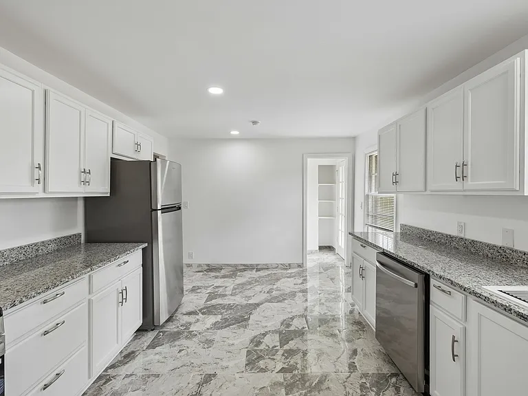 1305 Highway 48 S — Photo 18
